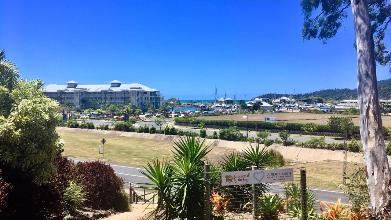 Backpackers By The Bay Vandrerhjem Airlie Beach Eksteriør bilde