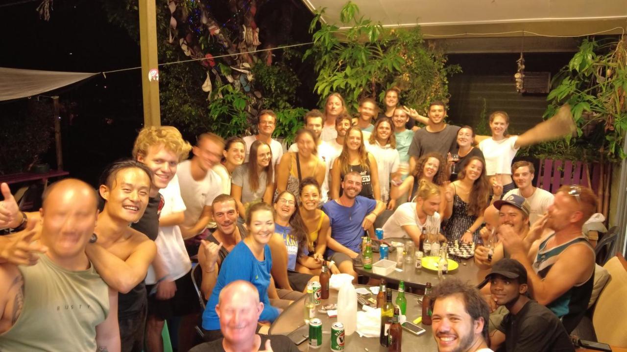 Backpackers By The Bay Vandrerhjem Airlie Beach Eksteriør bilde