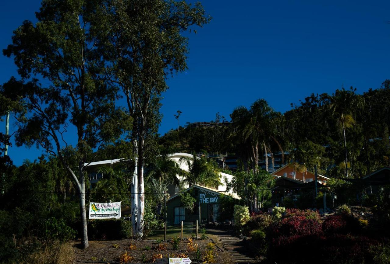 Backpackers By The Bay Vandrerhjem Airlie Beach Eksteriør bilde